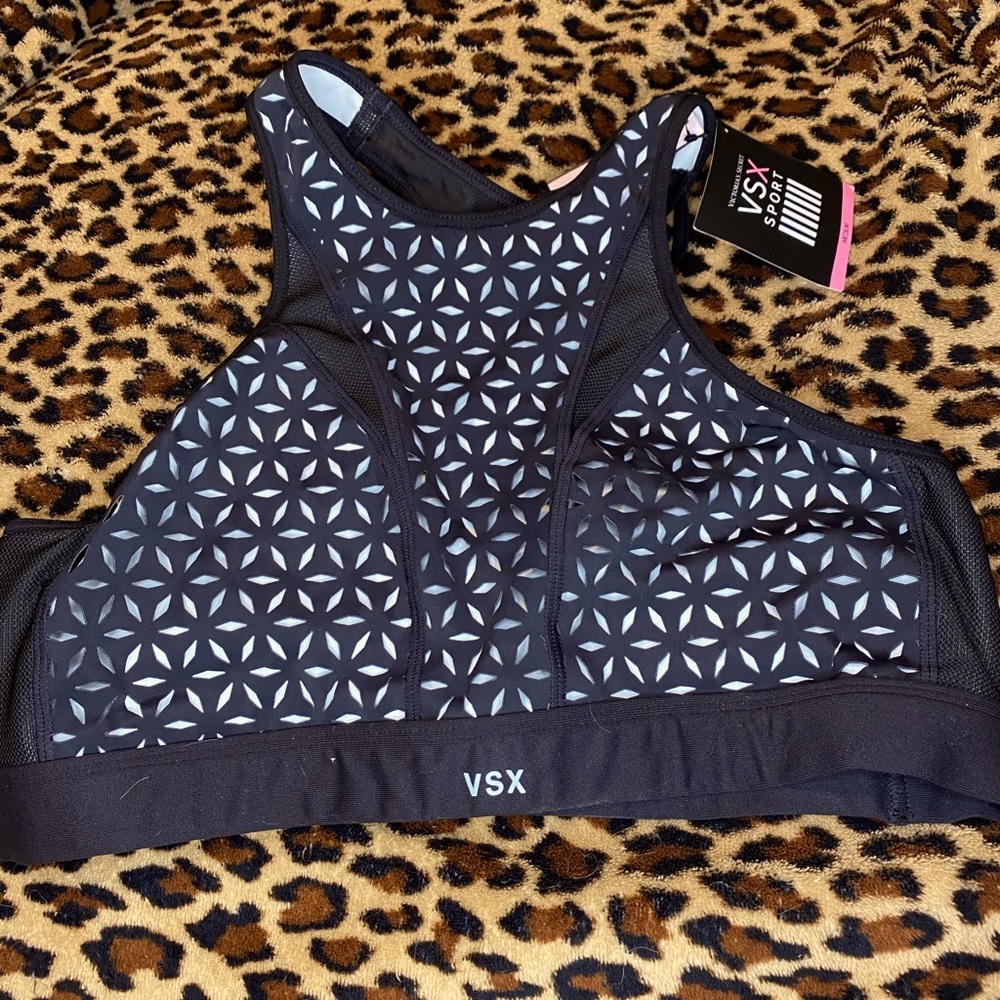 Victoria’s Secret SPORT bra Medium NWT